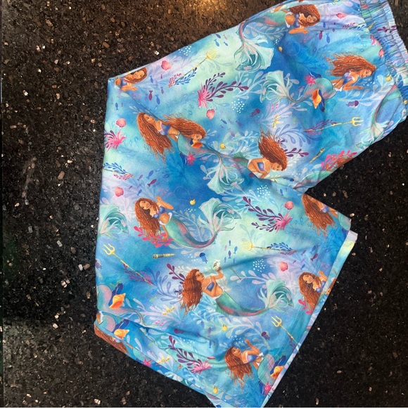 Women’s Disney The Little Mermaid Sleep Set - Picture 10 of 10